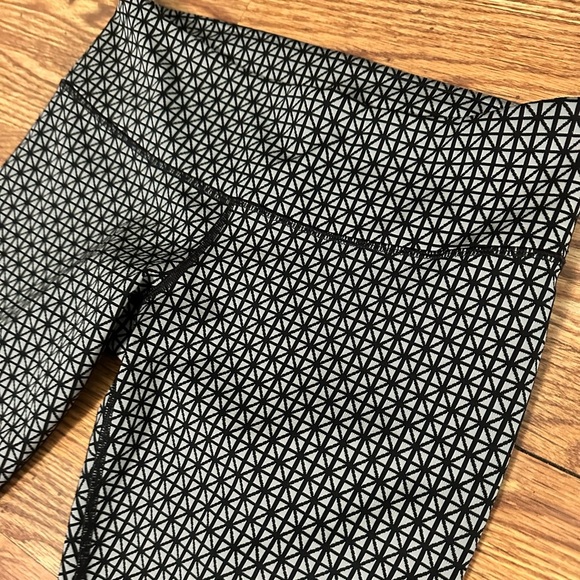 Lululemon Size 8 Wunder Under Pants Full-On Luon Tri Geo Silver Spoon Align - Picture 7 of 10